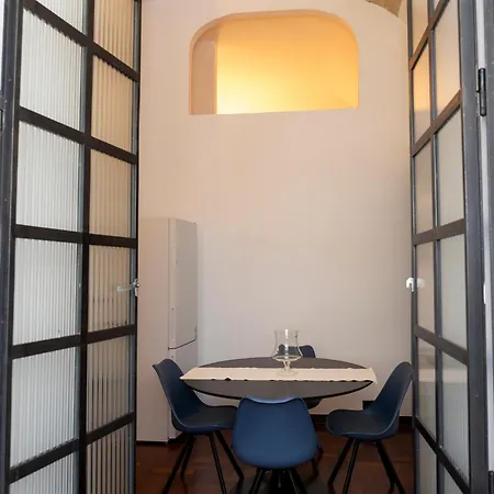 Sulla Via Del Teatro * 바리