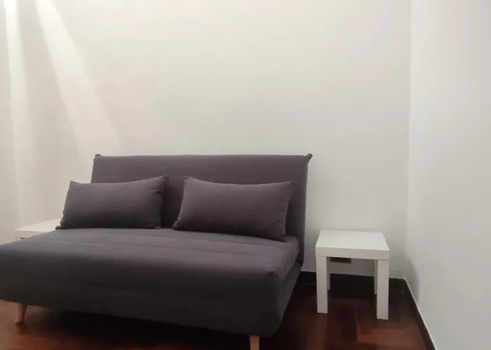 Sulla Via Del Teatro * בארי