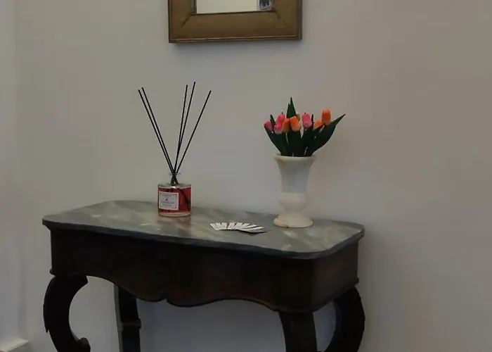 Sulla Via Del Teatro דירה *